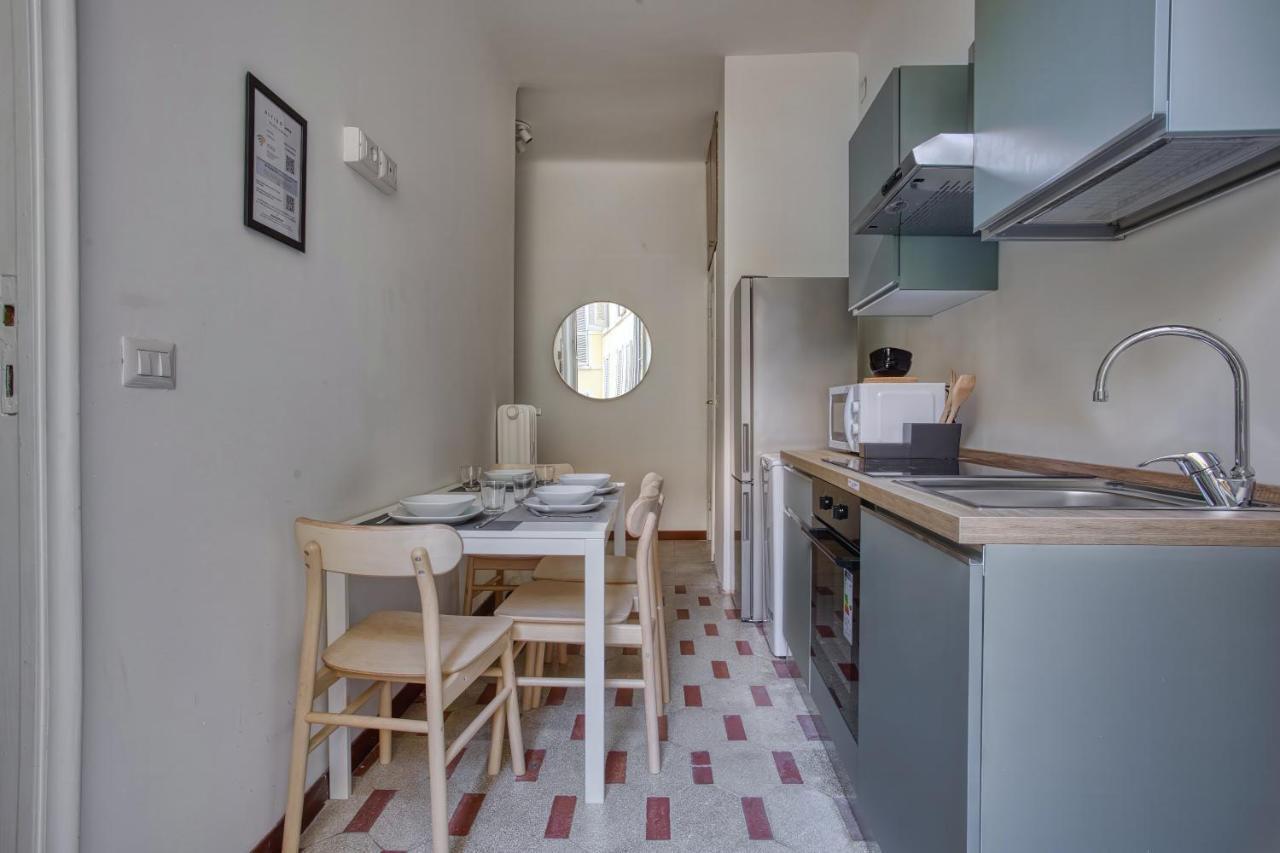 Joivy Mauri - Cosy Flats Near The Duomo Apartman Milánó Kültér fotó