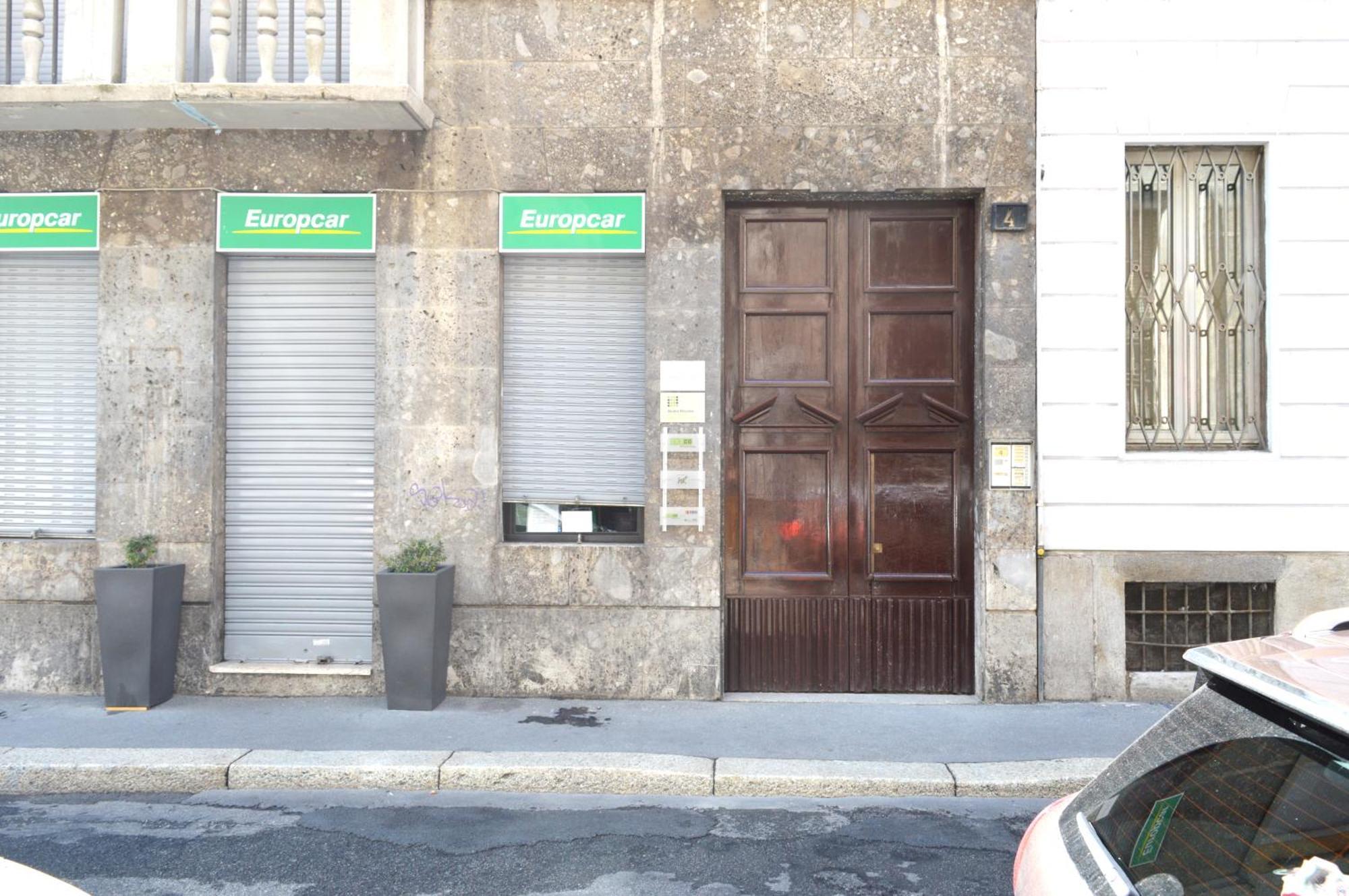 Joivy Mauri - Cosy Flats Near The Duomo Apartman Milánó Kültér fotó